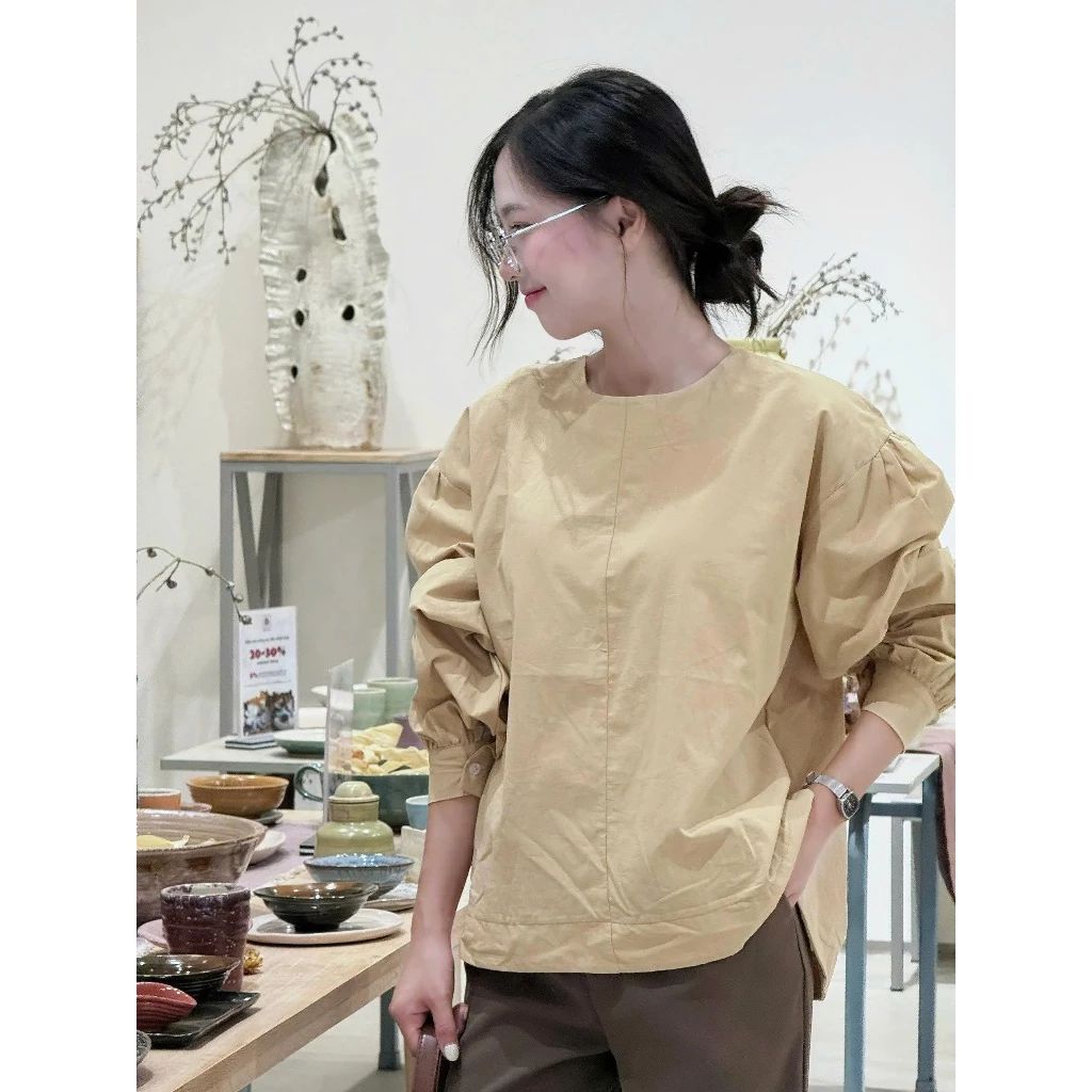  Áo sơ mi thô cổ tròn tay bồng dáng rộng Miho House 