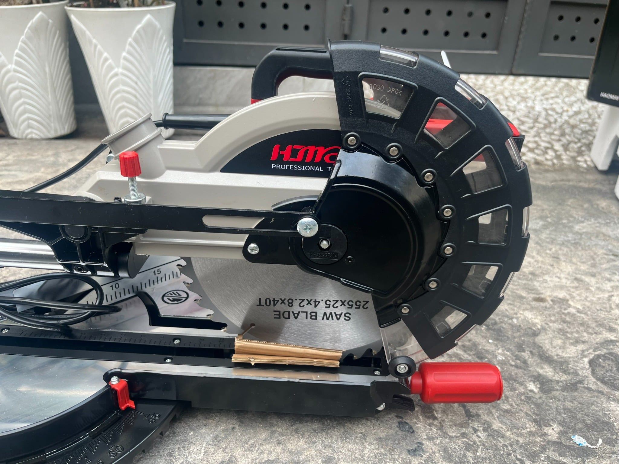  MÁY CẮT NHÔM TRƯỢT HAOMAI 1030 