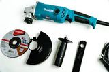  Máy mài góc Makita GA6010 (150MM – 1050W) 