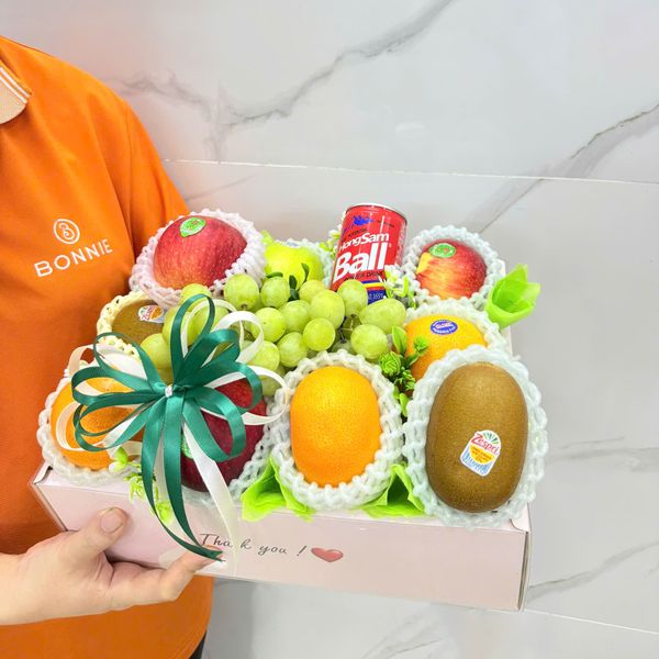 Giỏ quà 20/10 Trái Cây & Nước Hồng Sâm Hộp Chữ Nhật Mica  Mô tả sản phẩm: