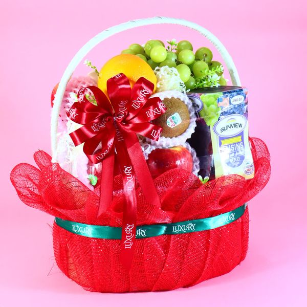 Giỏ quà 20/10 Trái Cây & Nho Khô Hộp Oval Có Đế