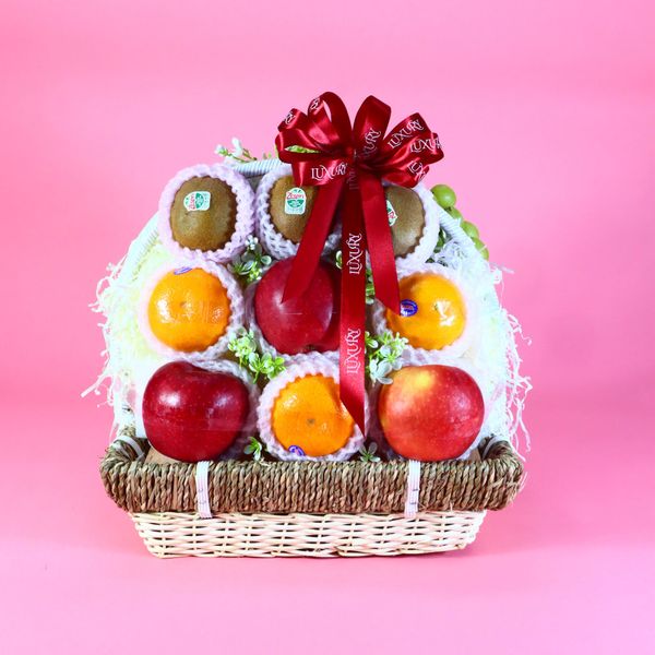 Giỏ quà 20/10 Trái Cây & Nho Khô Giỏ Lẵng Mây Nhỏ