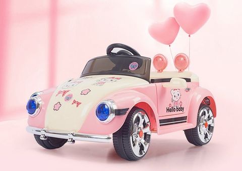 Xe ô tô điện Hello Kitty