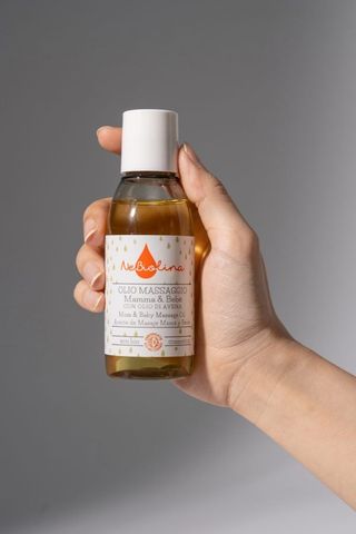 Dầu Massage Cho Mẹ và Bé NeBiolina với dầu Yến mạch