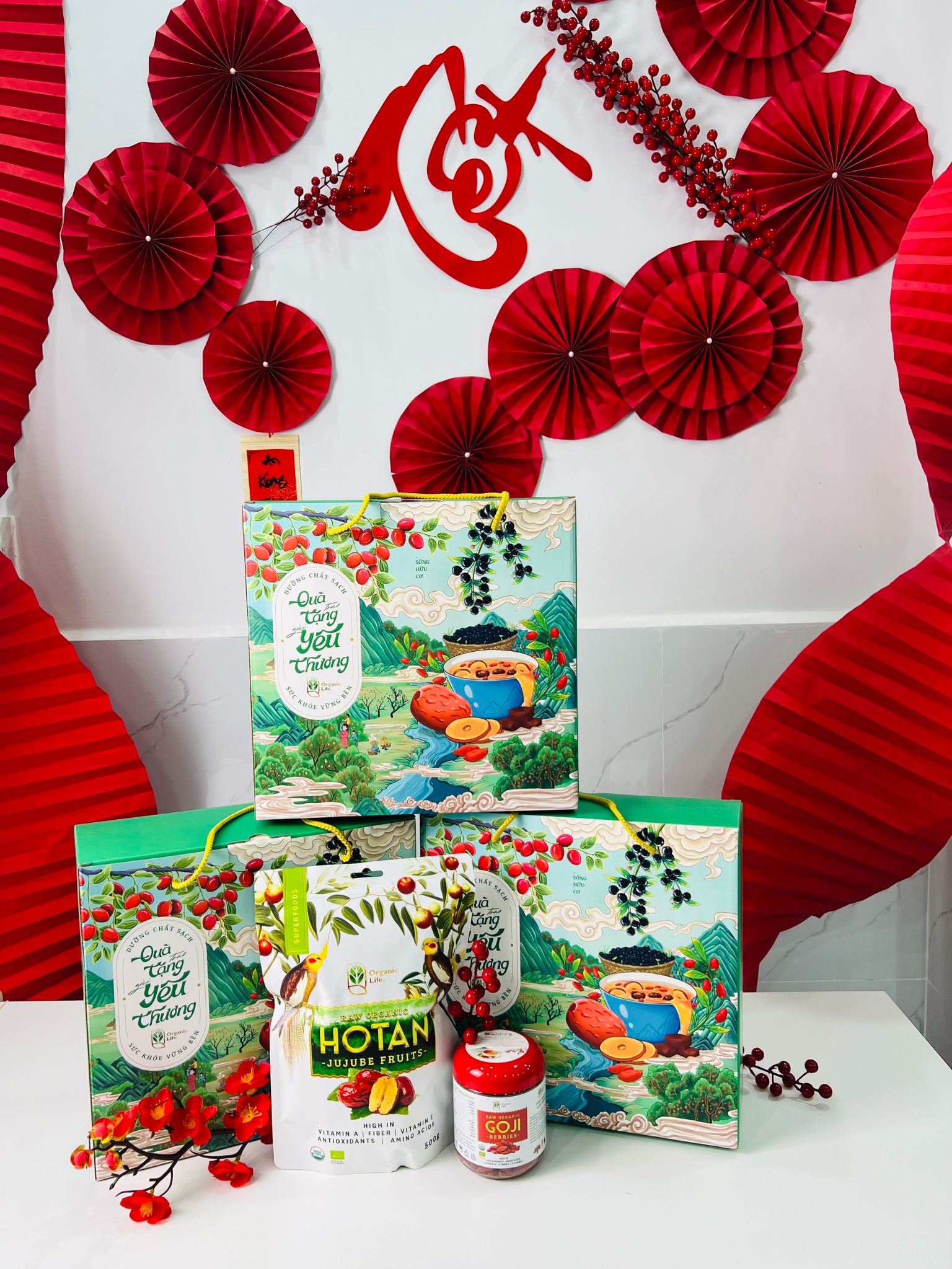 Sét Quà Tết Bình An Táo Đỏ Kỷ Tử