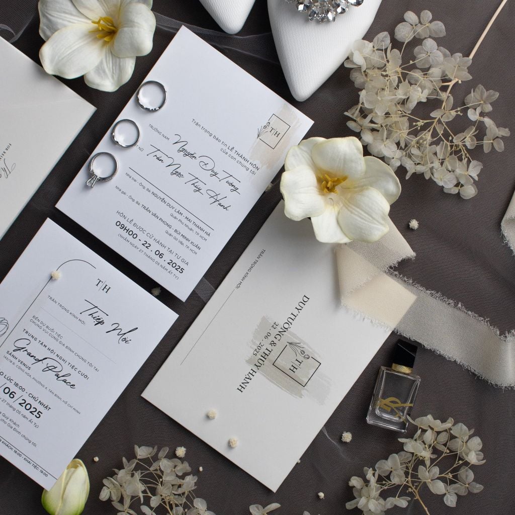 Thiệp Cưới Tinh Khôi Đánh Thức Cảm Xúc Ngày Chung Đôi - BN-A004