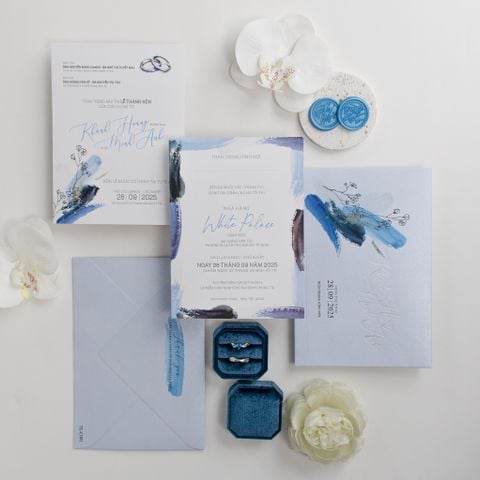 Thiệp Cưới Vệt Màu Nước Navy Nét Phóng Khoáng Đương Đại - TL-C001