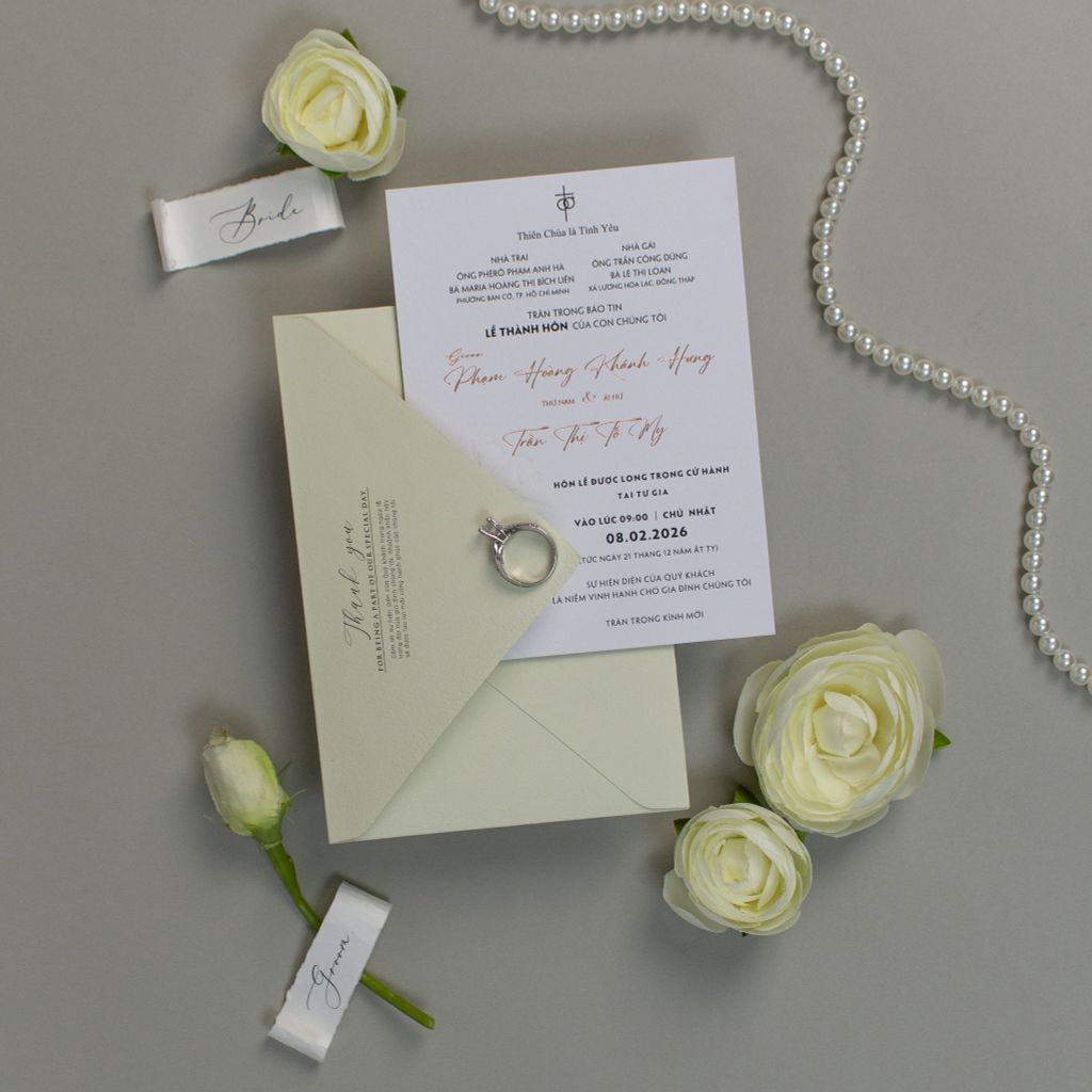 Thiệp Cưới Hoa Cúc Họa Mi Dập Nổi - CSTK03