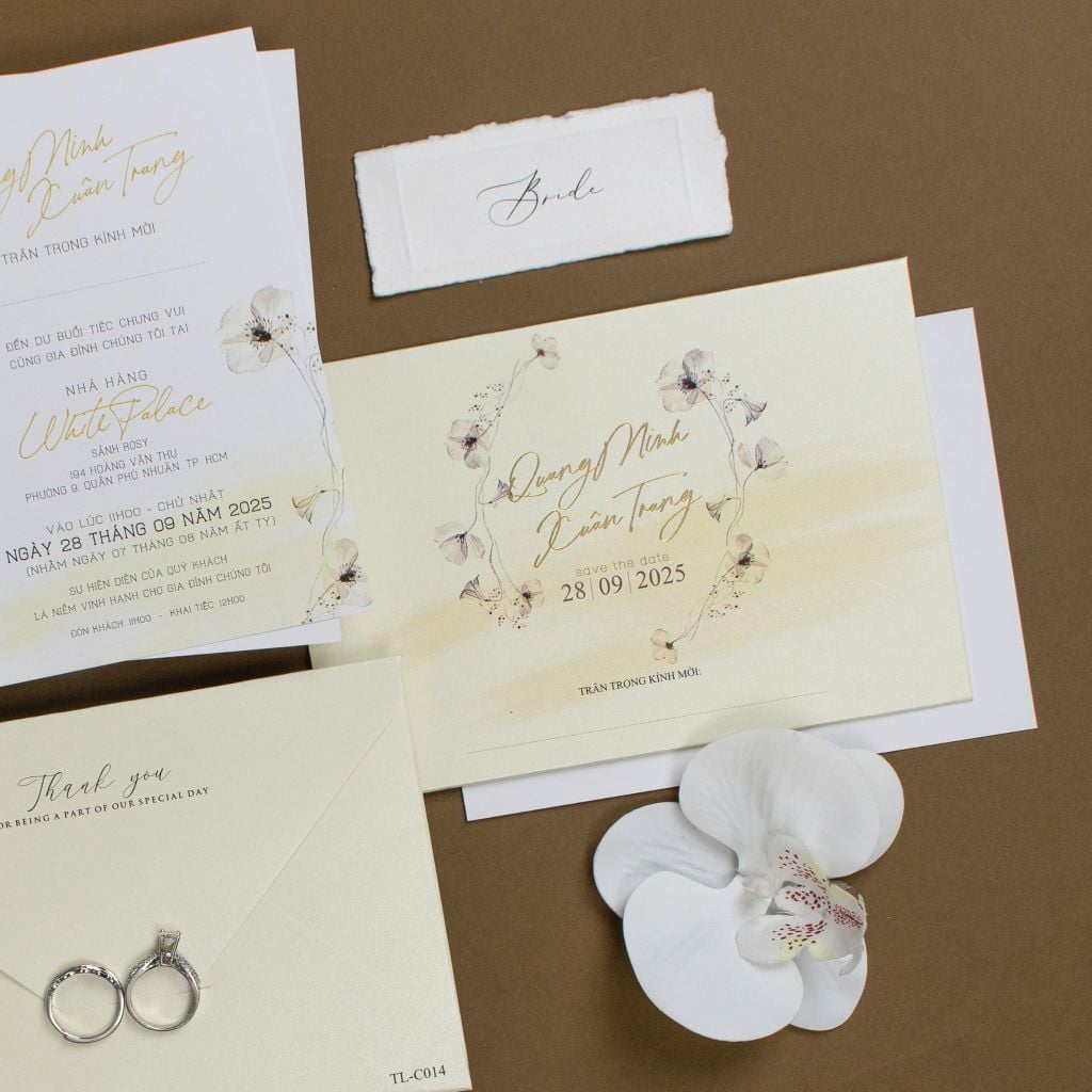 Thiệp Cưới Hoa Cỏ Mùa Thu Nét Vẽ Thanh Tao - TL-C014