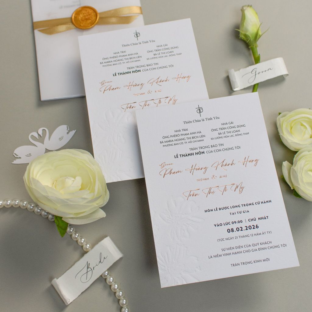 Thiệp Cưới Hoa Cúc Họa Mi Dập Nổi - CSTK03