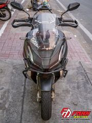 Bảo vệ tay thắng cào cào K3