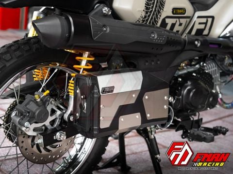 Hộp đồ nghề bên hông xe máy Adventure