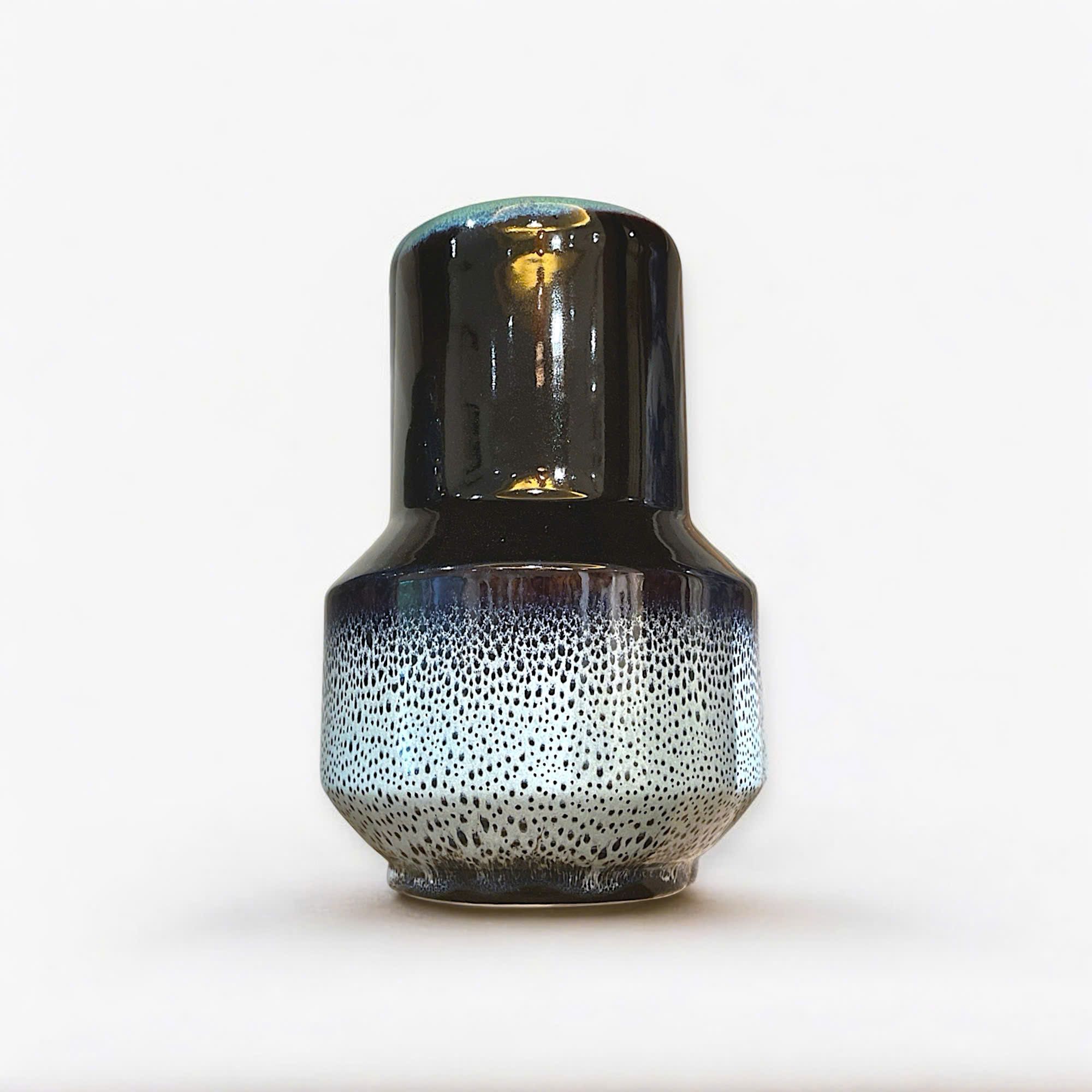  Bình vuốt tay dáng trụ hỏa biến đen 