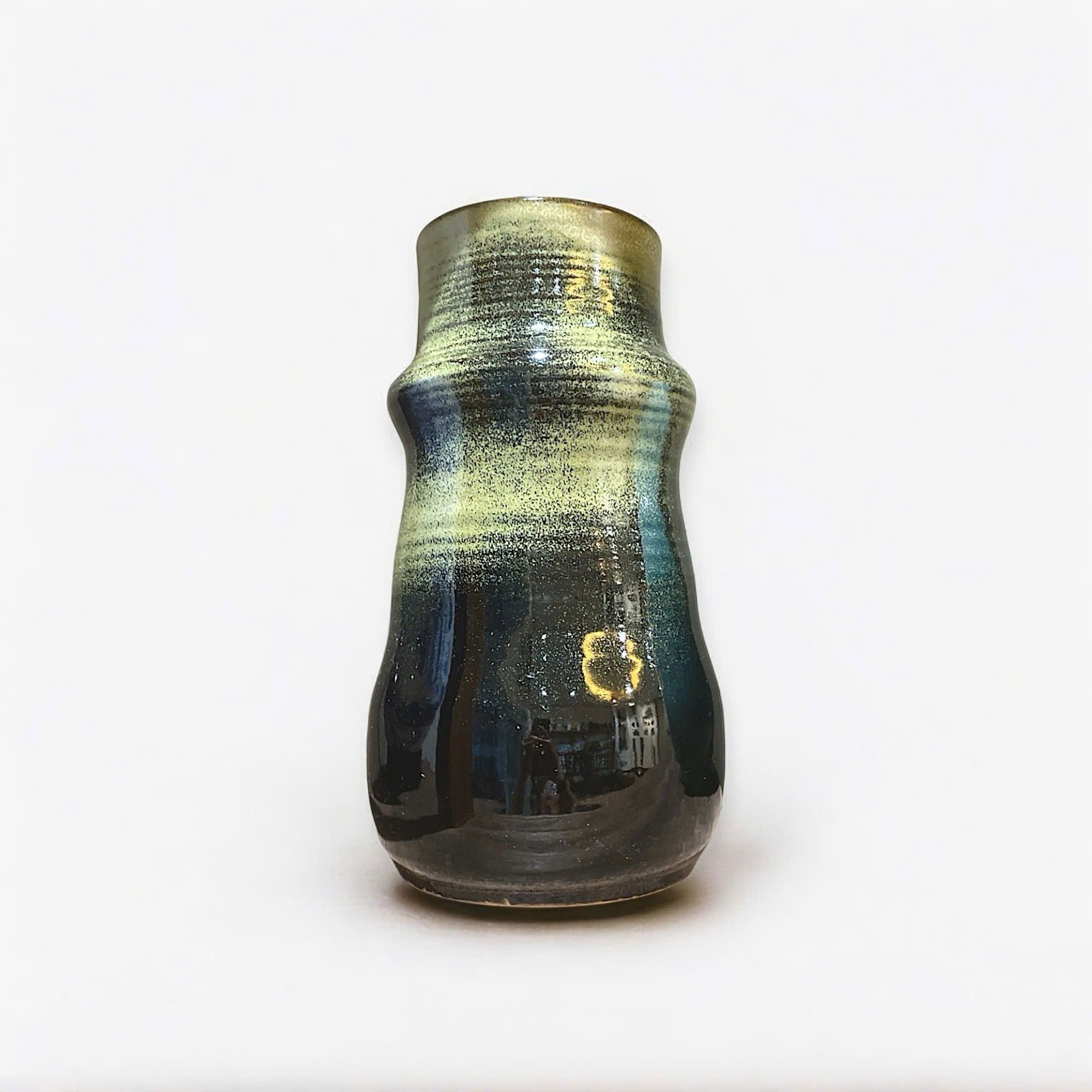  Bình vuốt tay trụ hỏa biết đen vàng 