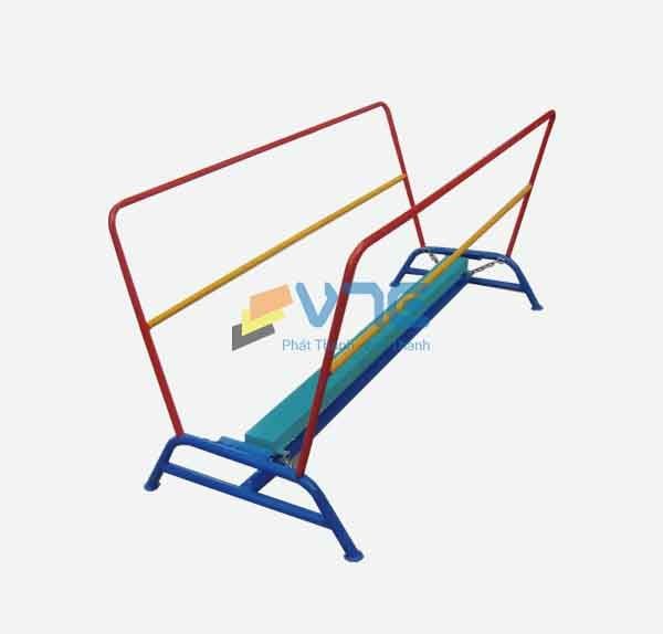  THIẾT BỊ TDTT THANG DAO ĐỘNG CÓ TAY VỊN 