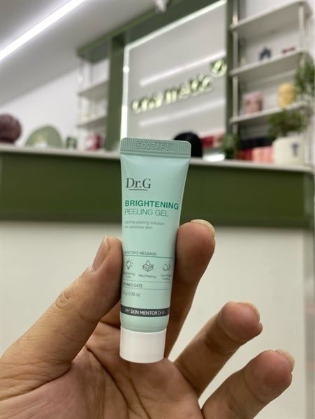 Tẩy da chết Dr.G 10g