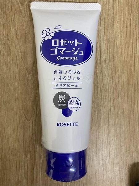 Gel tẩy tế bào chết thu nhỏ lỗ chân lông Rosette Gommage 180g ( Xanh)