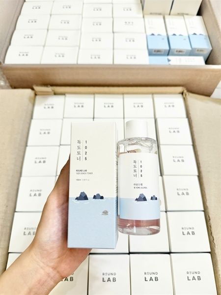 Nước hoa hồng Round Lab 1025 dokdo 100ml nk Round Lab