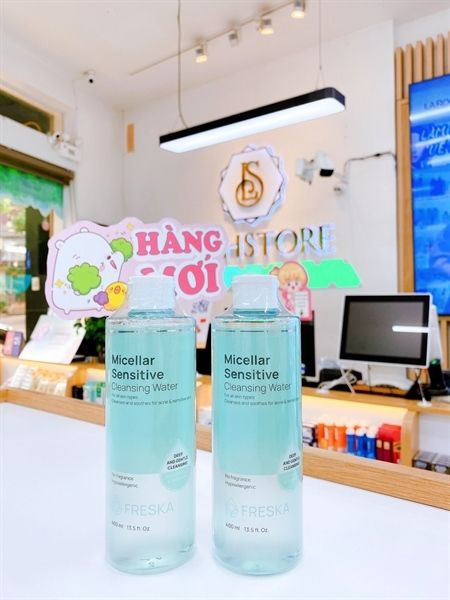 Nước tẩy Trang micellar Sensitive cleansing water 400ml