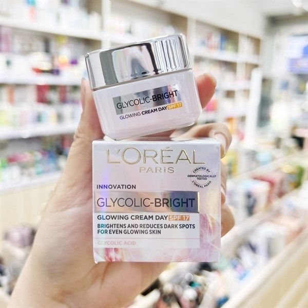 Kem dưỡng Loreal Glycolic bright spf 17 ngày 15ml