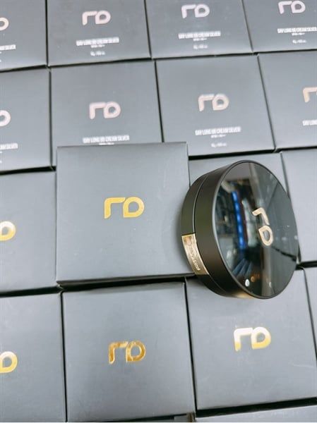 Phấn Nước Renoderm DayLong BB Cream Gold SPF37/PA++ 15g ( Đen)