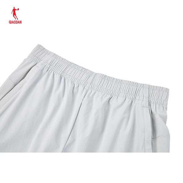 Quần Short Dệt Thoi Nữ