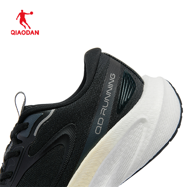 Giày Chạy Bộ Nữ