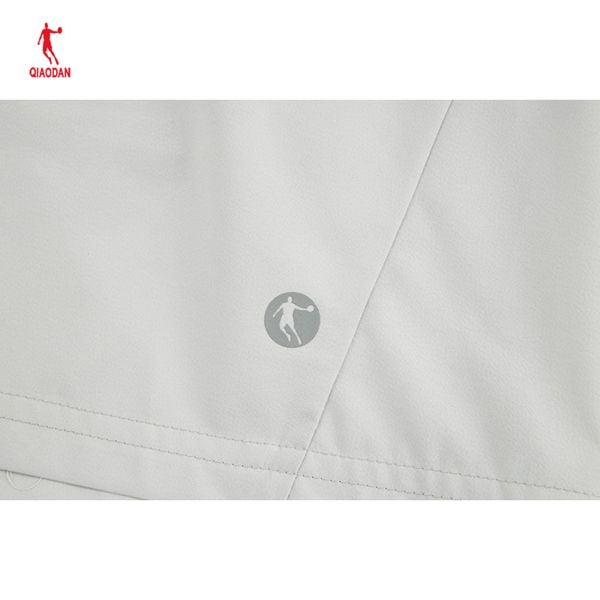 Quần Short Dệt Thoi Nữ