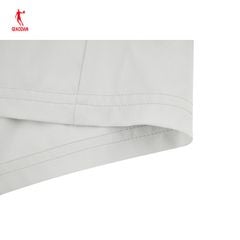 Quần Short Dệt Thoi Nữ