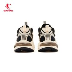 Giày Chạy Bộ Nữ