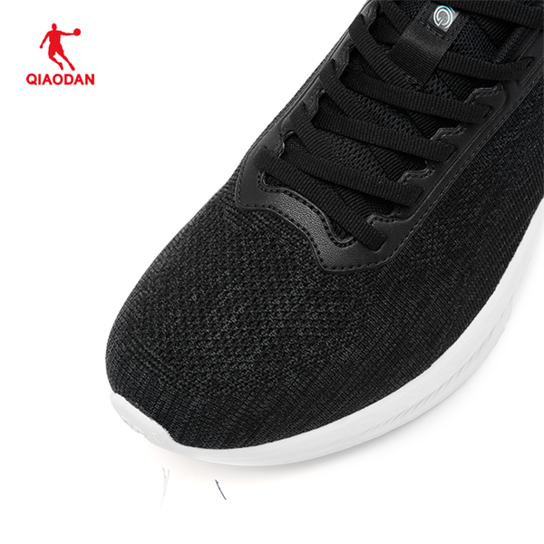 Giày Chạy Bộ Nam