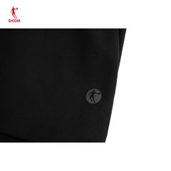 Quần Short Dệt Thoi Nữ