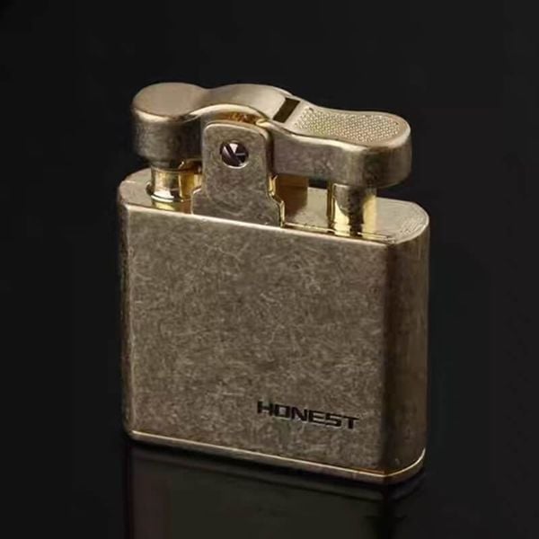 Bật lửa cần cối xăng Honest BCZ 707