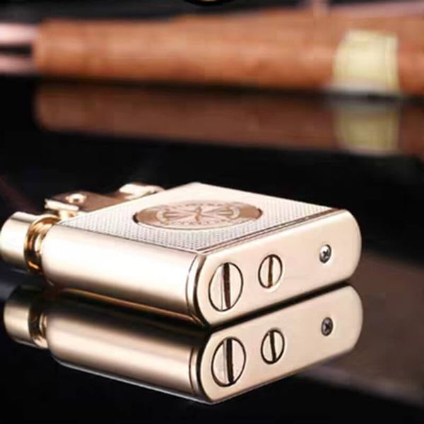 Bật lửa cần cối xăng Honest BCZ 707