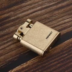 Bật lửa cần cối xăng Honest BCZ 707