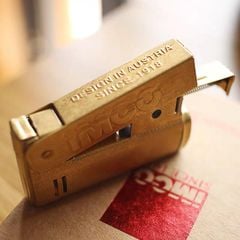 Bật lửa cối xăng đá Imco 6800