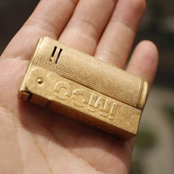 Bật lửa cối xăng đá Imco 6800