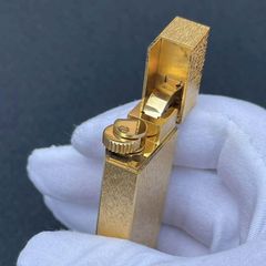 Bật Lửa Cartier Bọc Vàng Vân Xước CA15