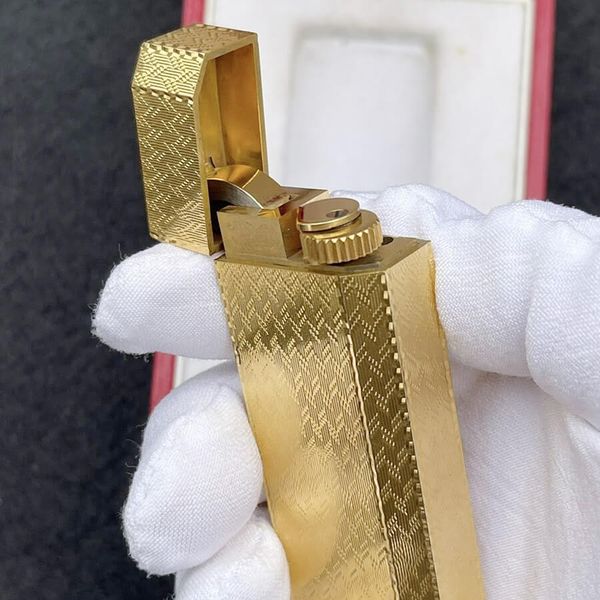 Cartier bọc vàng dày 5 cạnh hoa văn CA06