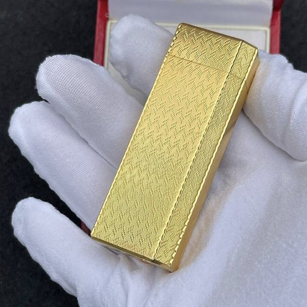 Cartier bọc vàng dày 5 cạnh hoa văn CA06
