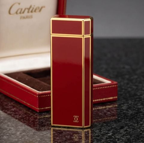 Sơn mài đen 5 cạnh Cartier CA10