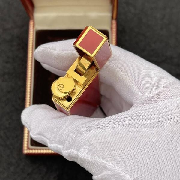 Sơn mài đen 5 cạnh Cartier CA10