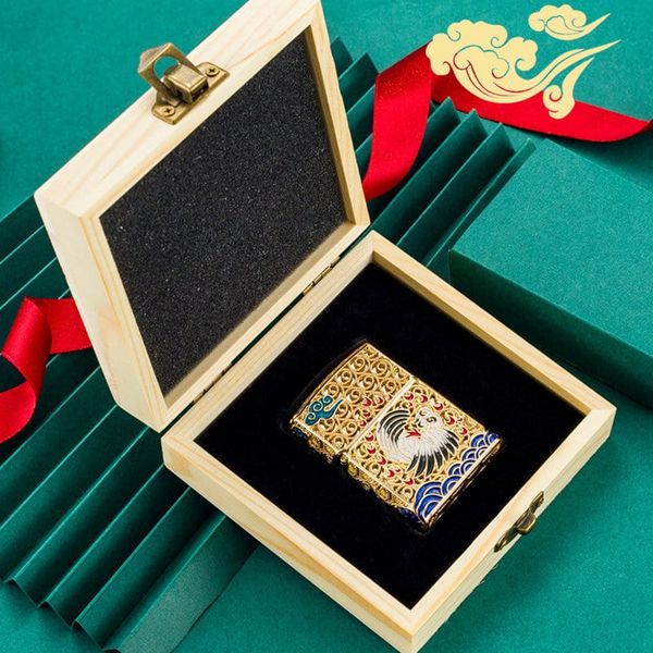 Bật lửa xăng đá Chief bọc lưới hoa văn chủ đề tiên hạc CF1260-1261