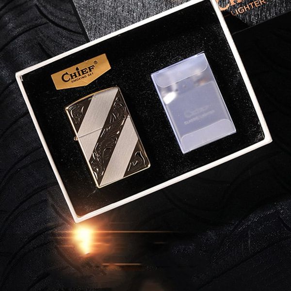 Bật lửa chính hãng Chief 2 kiểu lửa kèm ruột xăng đá CF7100J