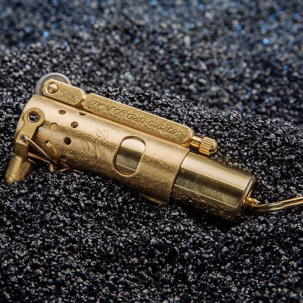 Bật lửa xăng đá Zorro sold brass móc khóa A001