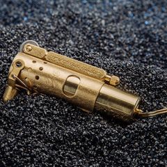 Bật lửa xăng đá Zorro sold brass móc khóa A001