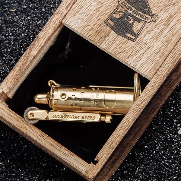 Bật lửa xăng đá Zorro sold brass móc khóa A001