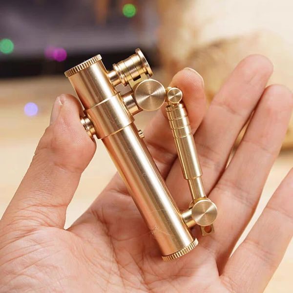 Bật lửa thủ công xăng đá kiểu dáng độc lạ TC18