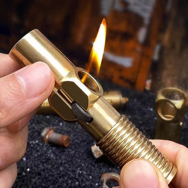 Bật lửa thủ đồng hình ốc vít TC35