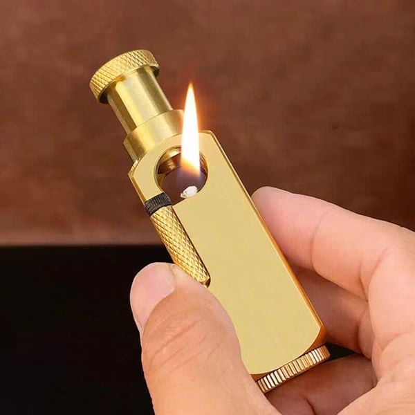 Bật lửa xăng đúc nguyên khối TC01